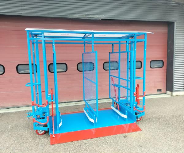 Remorque monotrace surbaissée rampes ouvertes